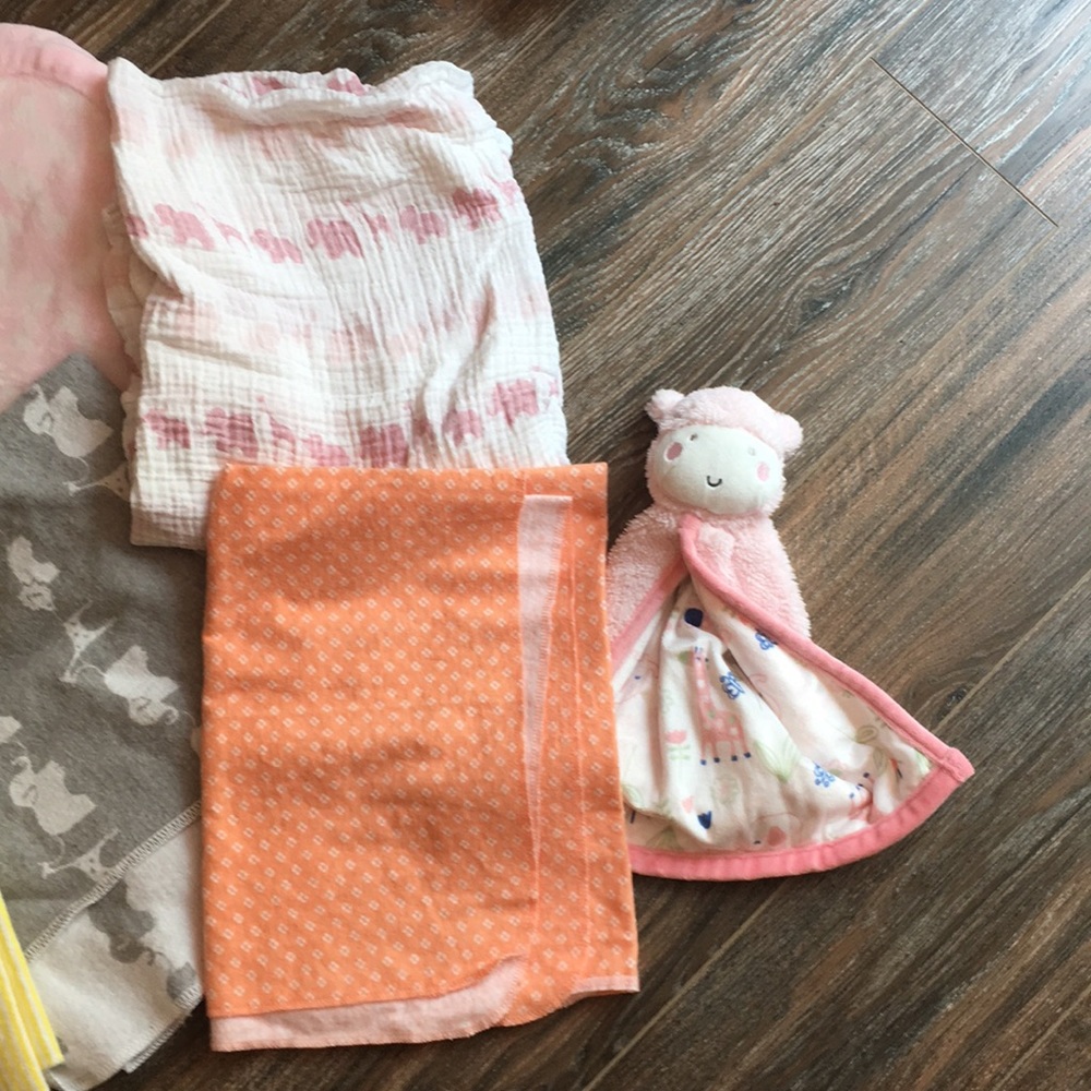 Baby items - Picture 2 of 3